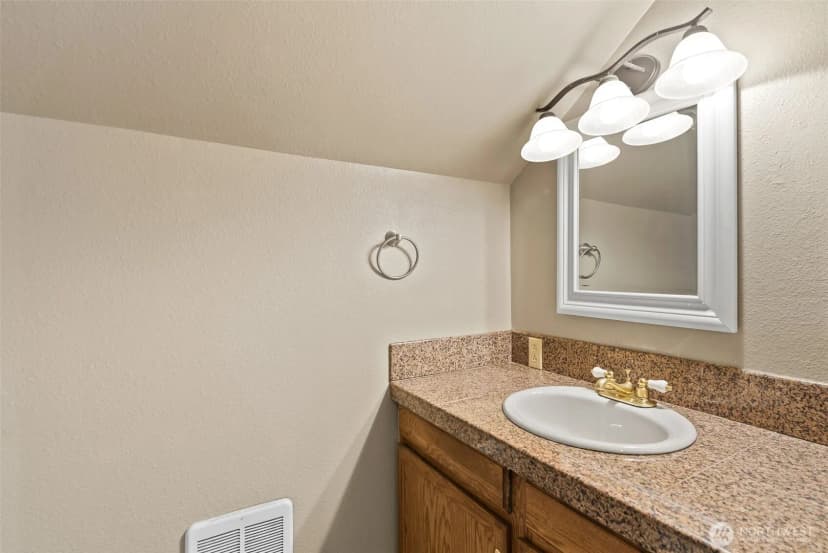 Property photo for 12290 Meacham Road, Leavenworth photo 27