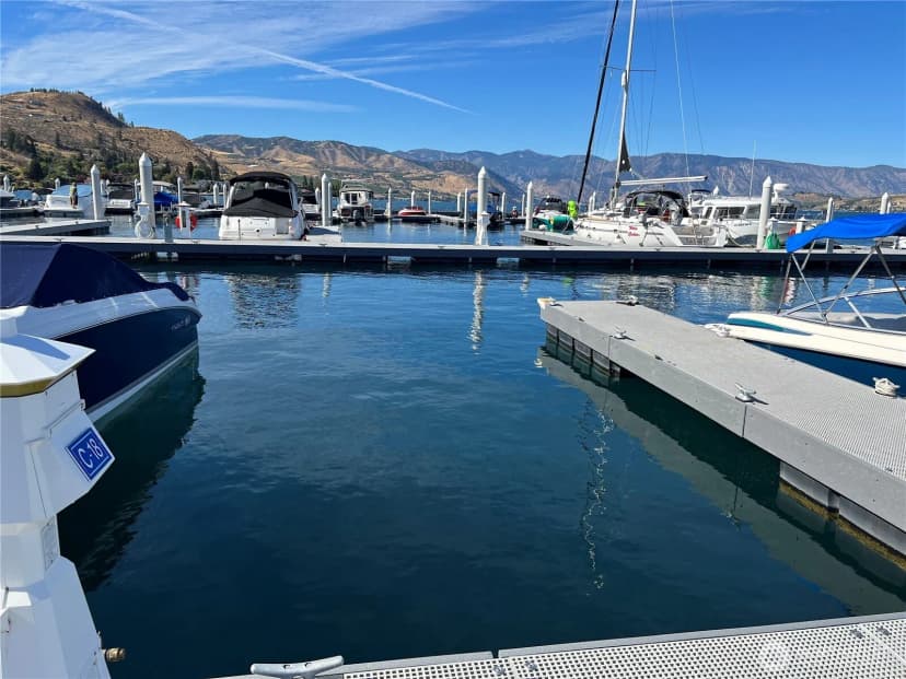 Property photo for 1350 W Woodin Ave #c18, Chelan photo 4