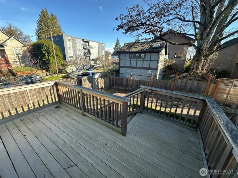 Property photo for 234 21st Avenue E, Seattle photo 17