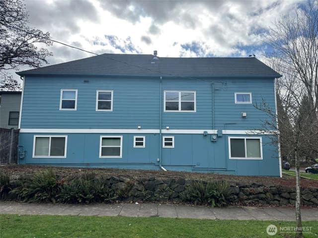 Property photo for 234 21st Avenue E, Seattle photo 2