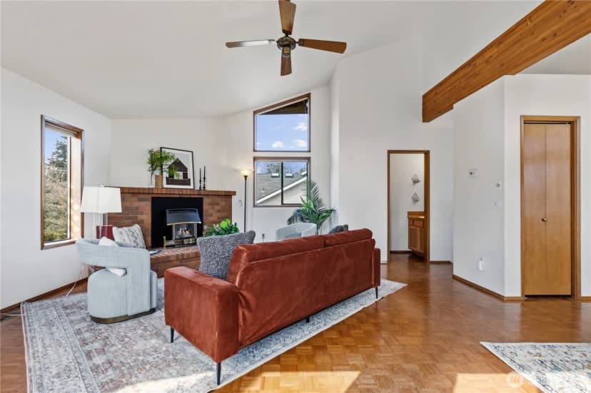 Property photo for 1211 31st Street, Anacortes photo 8