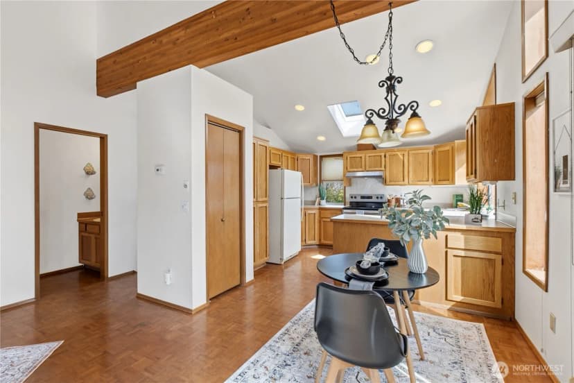 Property photo for 1211 31st Street, Anacortes photo 16