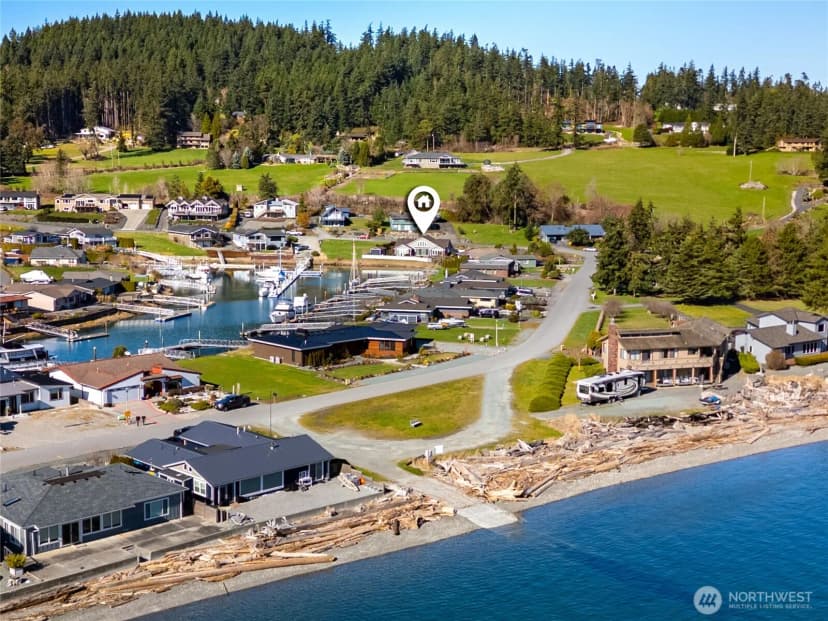Property photo for 2251 Mariner Beach Drive, Oak Harbor photo 35