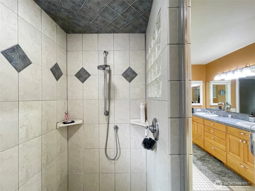 Property photo for 16 Owl Lane, Port Angeles photo 21