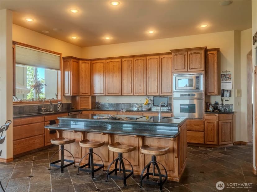 Property photo for 1050 Lewandowski Road, Sunnyside photo 17
