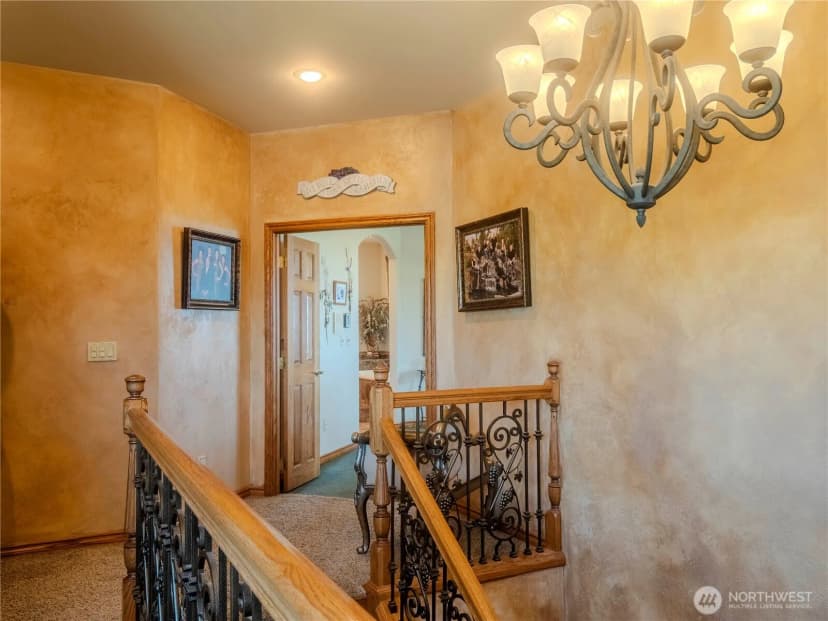 Property photo for 1050 Lewandowski Road, Sunnyside photo 35