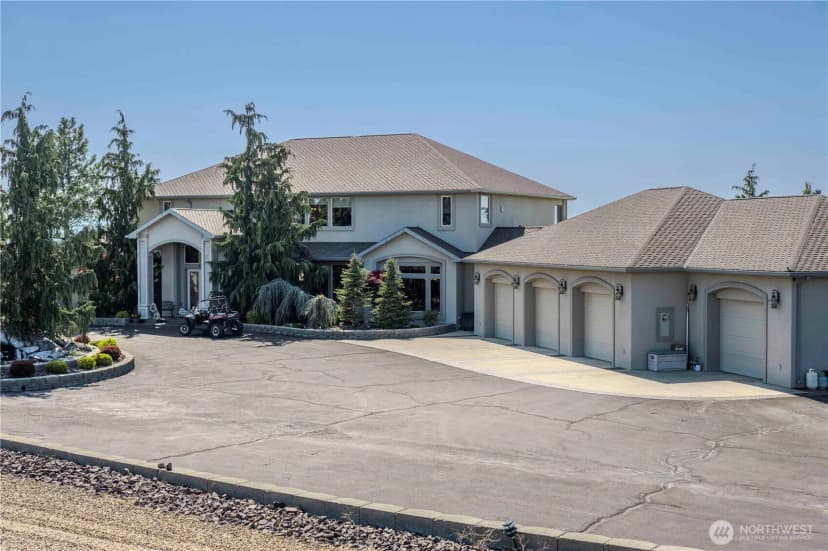 Property photo for 1050 Lewandowski Road, Sunnyside photo 4