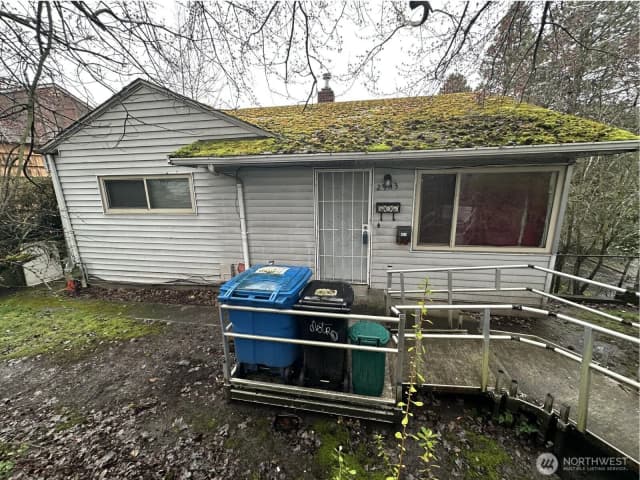 Property photo for 2903 E Union Street, Seattle