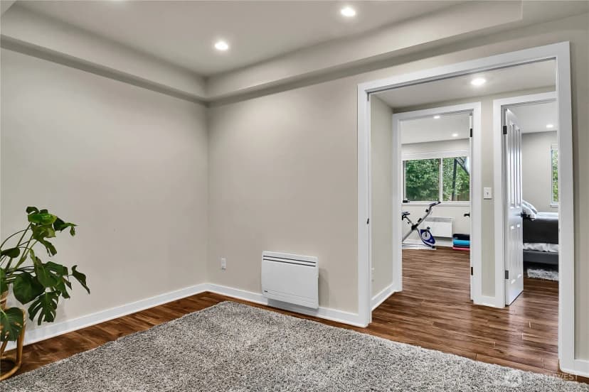 Property photo for 18722 56th Avenue Ne, Kenmore photo 18