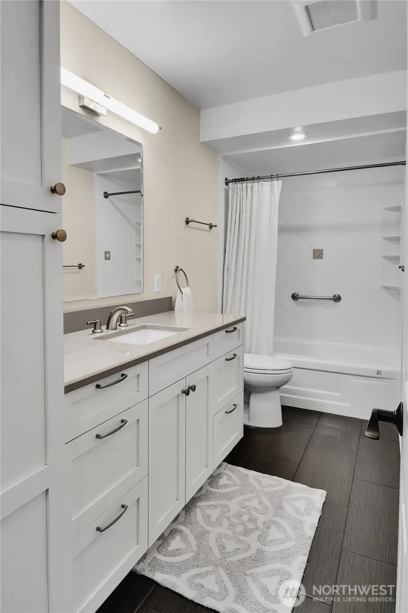 Property photo for 18722 56th Avenue Ne, Kenmore photo 16