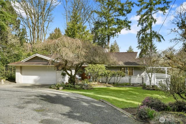 Property photo for 18722 56th Avenue Ne, Kenmore