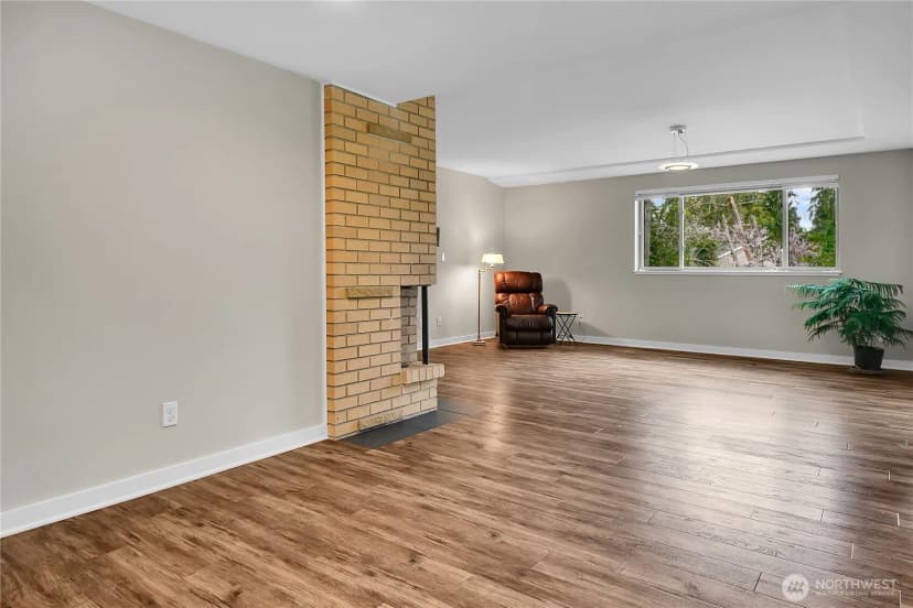 Property photo for 18722 56th Avenue Ne, Kenmore photo 14