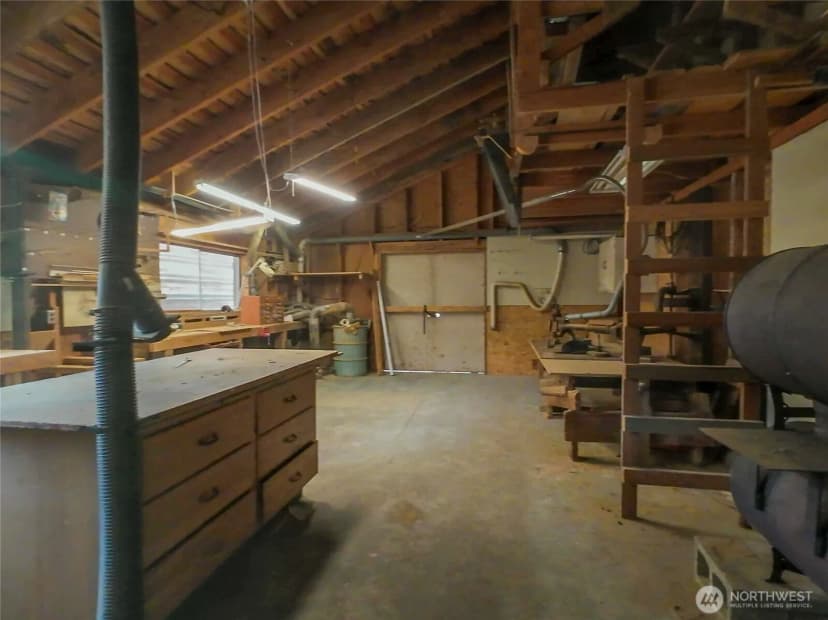 Property photo for 8275 State Route 20, Port Townsend photo 27