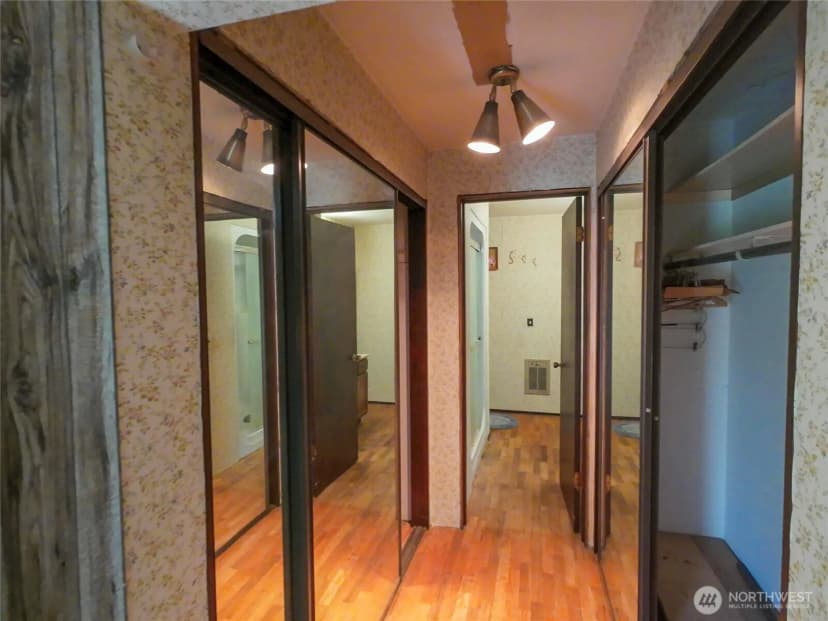 Property photo for 8275 State Route 20, Port Townsend photo 14