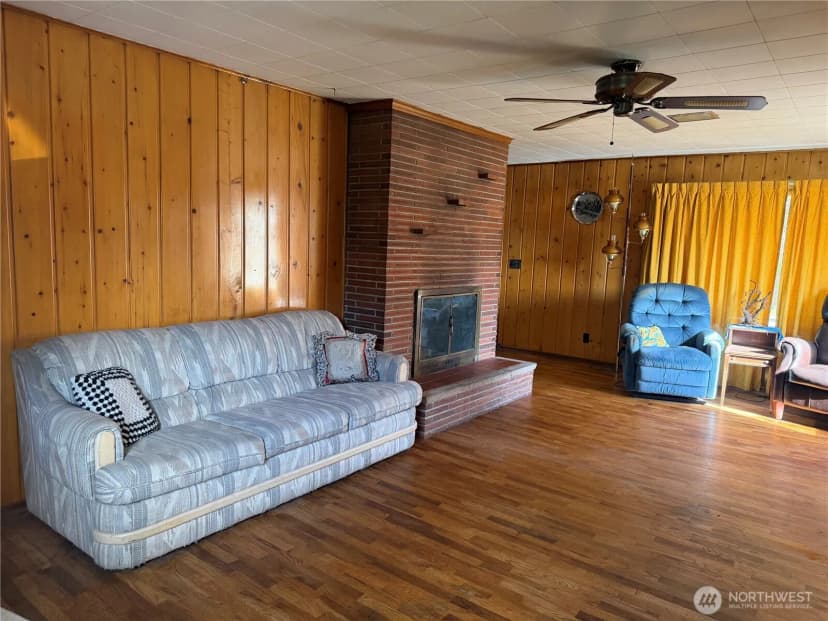Property photo for 8275 State Route 20, Port Townsend photo 9