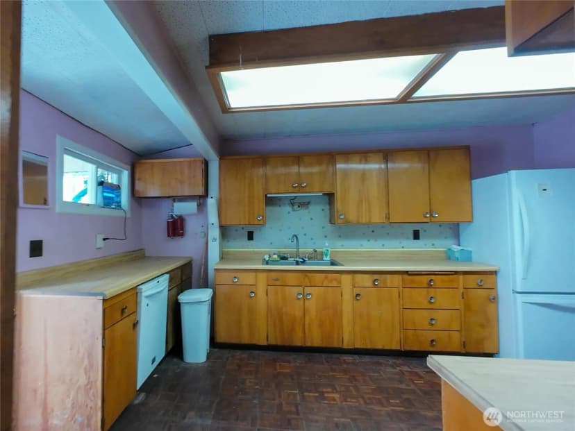 Property photo for 8275 State Route 20, Port Townsend photo 11