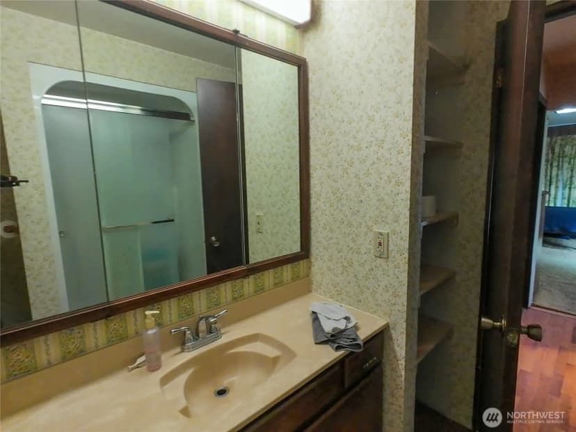 Property photo for 8275 State Route 20, Port Townsend photo 13