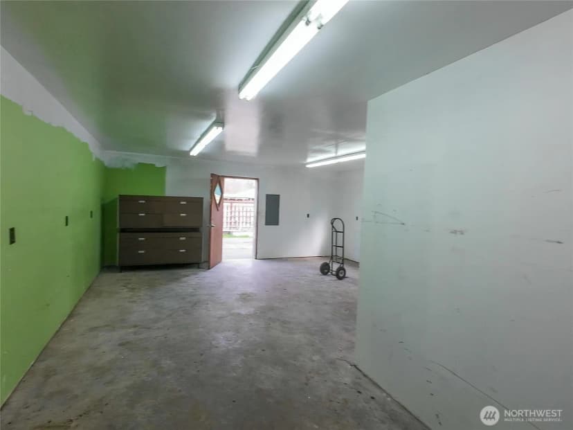 Property photo for 8275 State Route 20, Port Townsend photo 28
