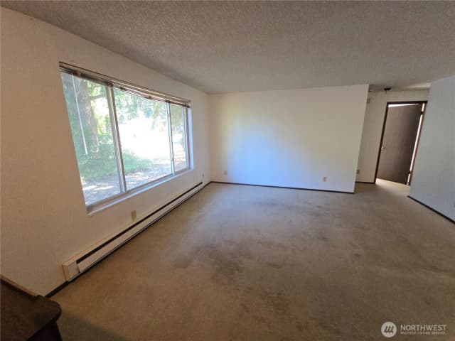 Property photo for 29401 34th Avenue S, Auburn photo 2
