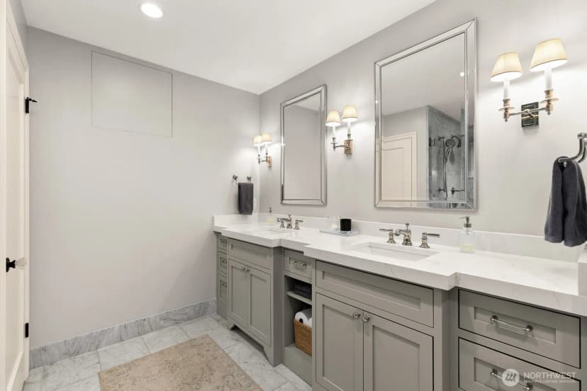 Property photo for 2803 Magnolia Boulevard W, Seattle photo 31