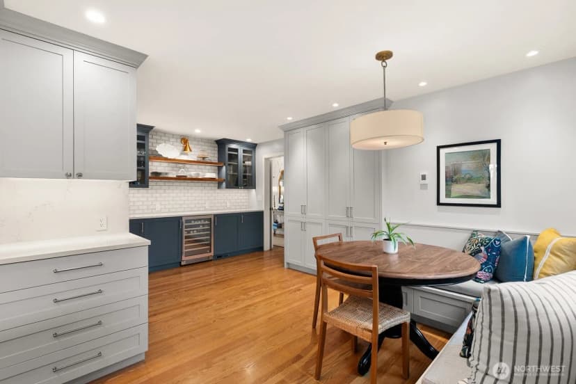 Property photo for 2803 Magnolia Boulevard W, Seattle photo 16