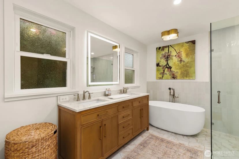 Property photo for 2803 Magnolia Boulevard W, Seattle photo 20