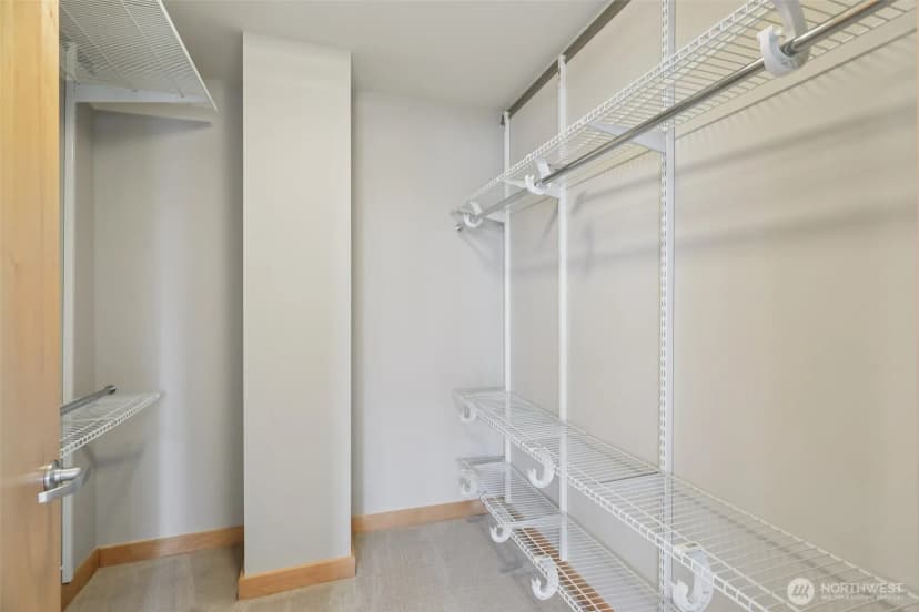 Property photo for 1100 106th Avenue Ne #902, Bellevue photo 31