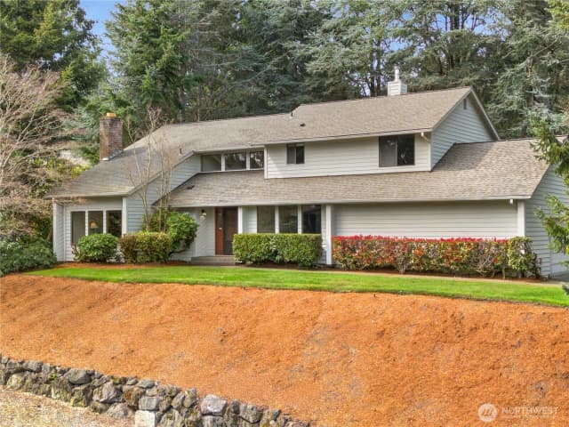Property photo for 6802 Twin Hills Drive W, University Place