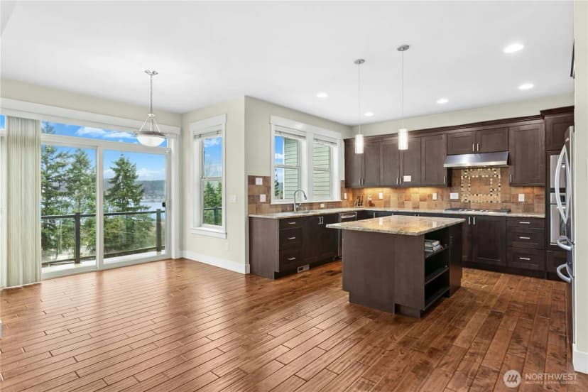 Property photo for 2744 Nw Pine Cone Place, Issaquah photo 5