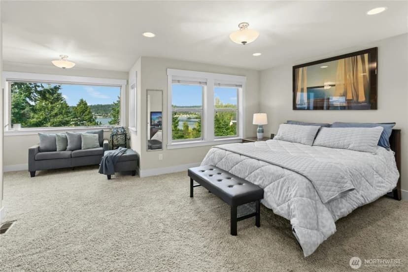 Property photo for 2744 Nw Pine Cone Place, Issaquah photo 3