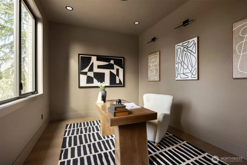 Property photo for 5808 Lakeview Drive, Kirkland photo 20