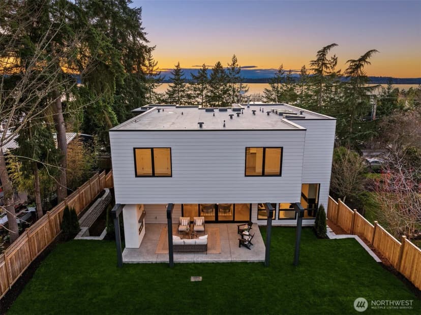 Property photo for 5808 Lakeview Drive, Kirkland photo 38