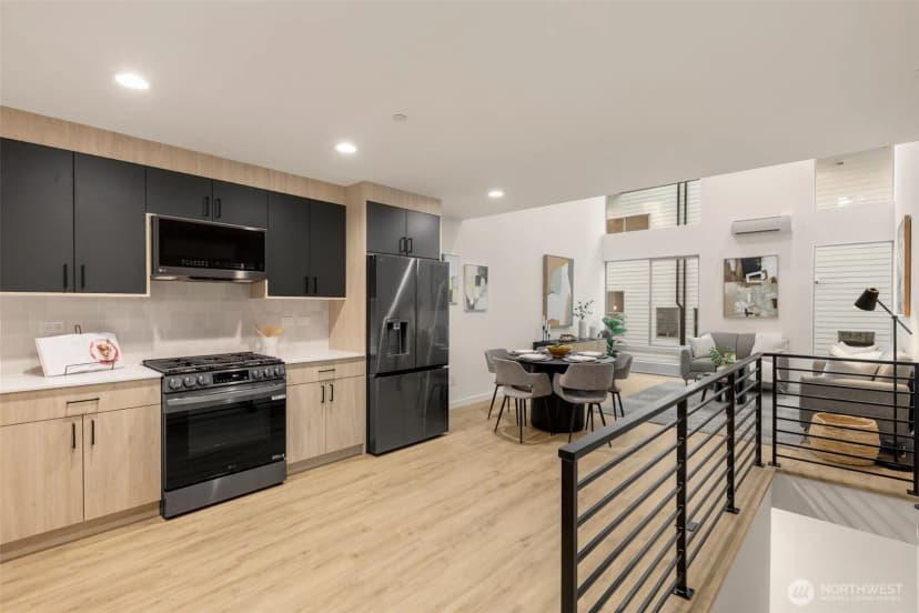 Property photo for 4416 Midvale Avenue N, Seattle photo 11
