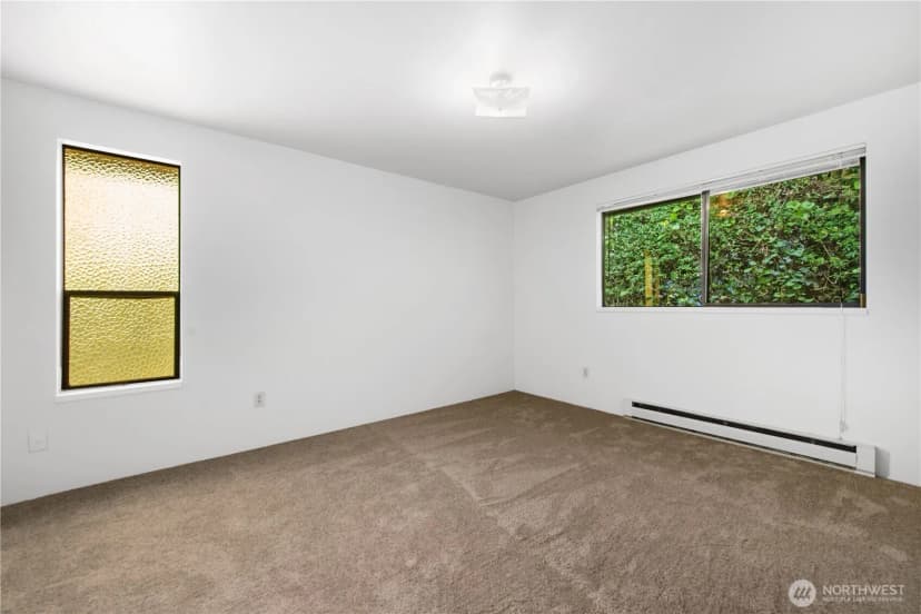 Property photo for 1701 19th Avenue S, Seattle photo 12