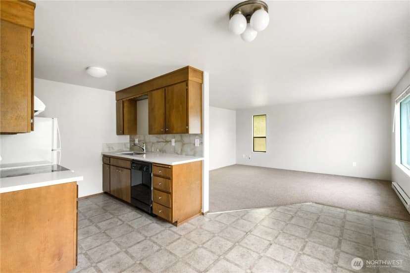 Property photo for 1701 19th Avenue S, Seattle photo 17