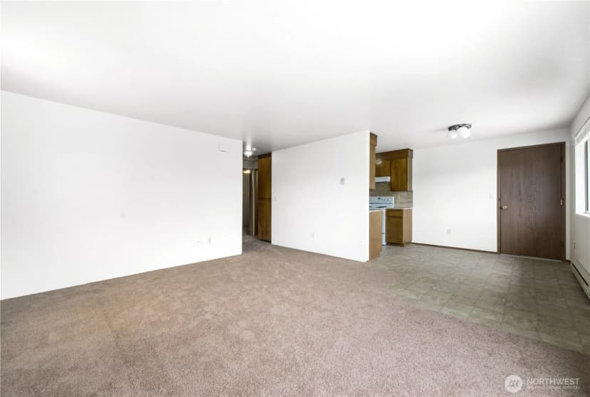 Property photo for 1701 19th Avenue S, Seattle photo 7