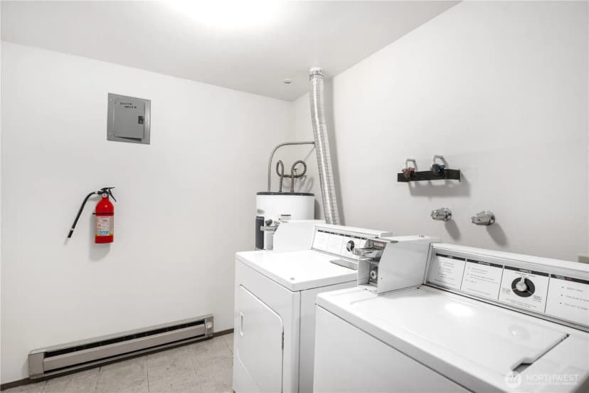 Property photo for 1701 19th Avenue S, Seattle photo 14
