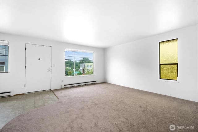 Property photo for 1701 19th Avenue S, Seattle photo 5