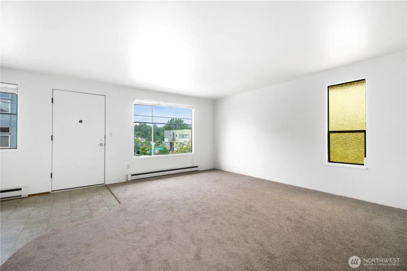 Property photo for 1701 19th Avenue S, Seattle photo 5