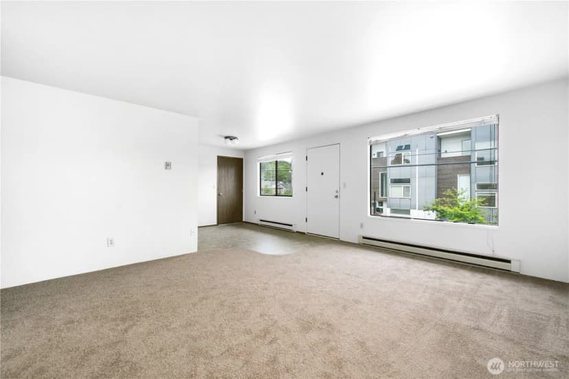 Property photo for 1701 19th Avenue S, Seattle photo 6
