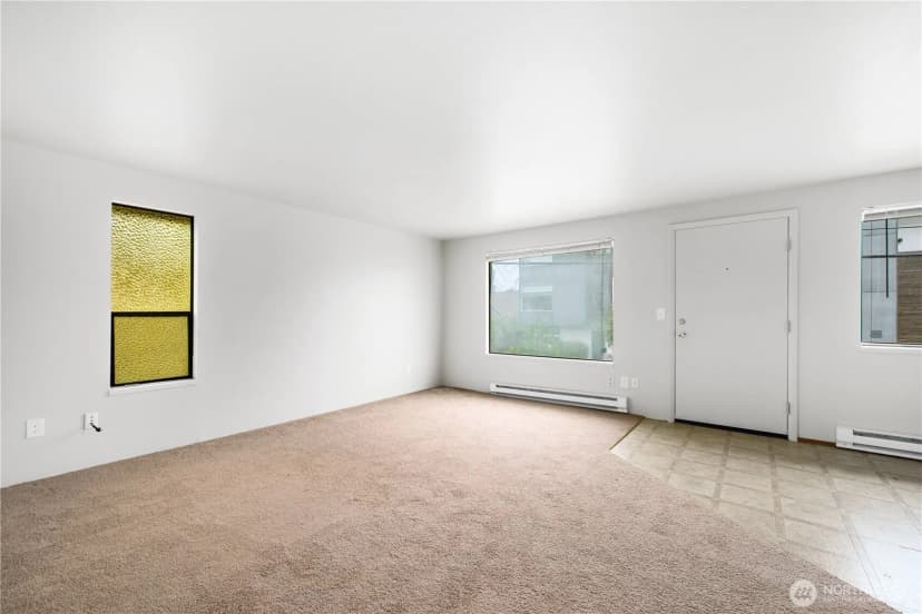 Property photo for 1701 19th Avenue S, Seattle photo 16