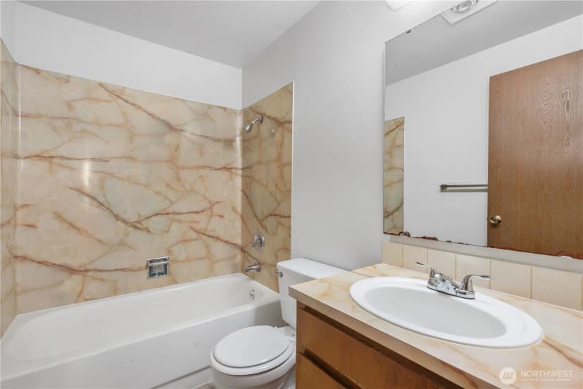 Property photo for 1701 19th Avenue S, Seattle photo 24