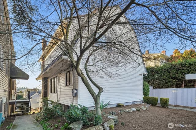 Property photo for 2349 Boylston Avenue E, Seattle