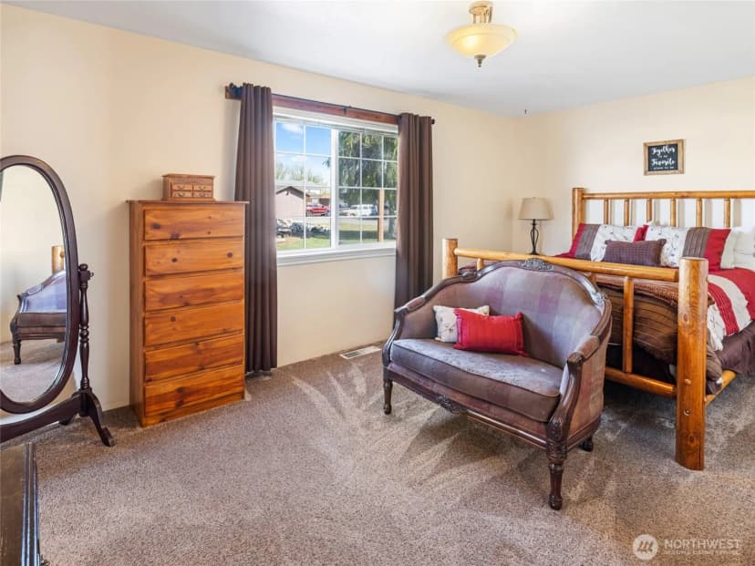 Property photo for 26619 Road U Sw, Mattawa photo 17