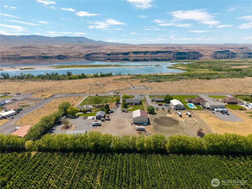 Property photo for 26619 Road U Sw, Mattawa photo 30