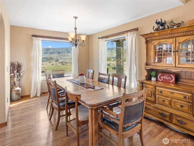 Property photo for 26619 Road U Sw, Mattawa photo 10