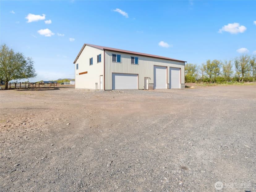 Property photo for 26619 Road U Sw, Mattawa photo 7