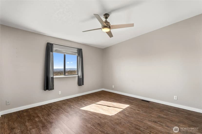 Property photo for 13477 Road 13 Nw, Quincy photo 13