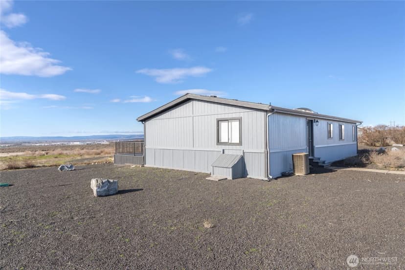 Property photo for 13477 Road 13 Nw, Quincy photo 6