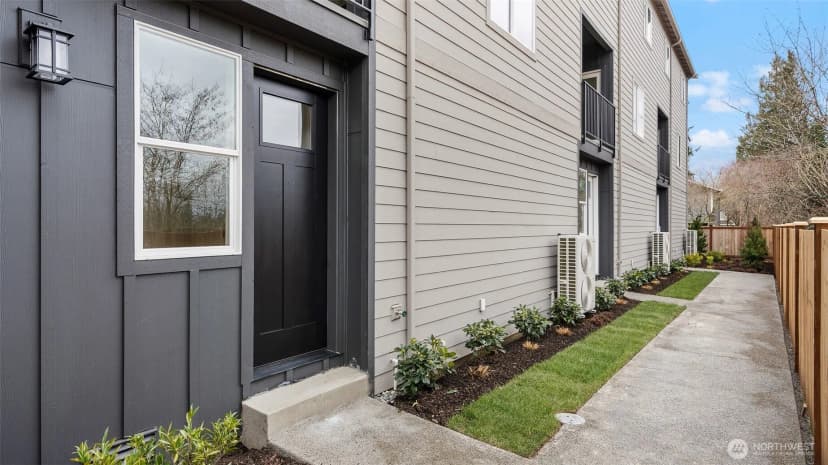 Property photo for 225 106th Street Sw #a2, Everett